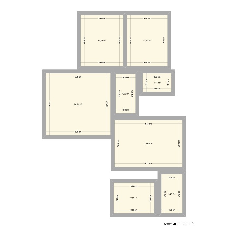 Appartement. Plan de 8 pièces et 92 m2
