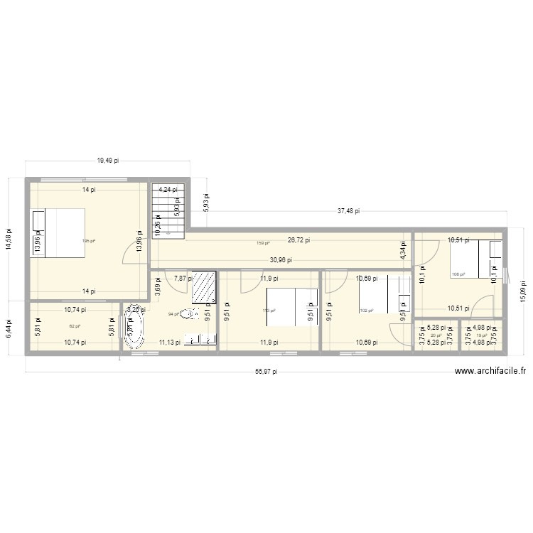 etage. Plan de 9 pièces et 81 m2