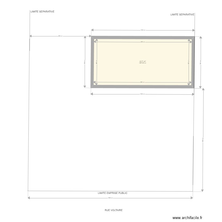 PLAN DE MASSE. Plan de 1 pièce et 43 m2