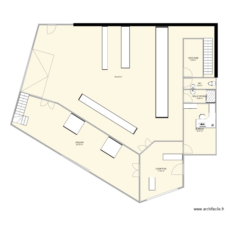 LOCAL EYSINES. Plan de 0 pièce et 0 m2