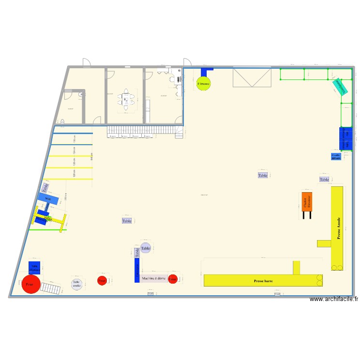 5Dev L. Plan de 4 pièces et 776 m2