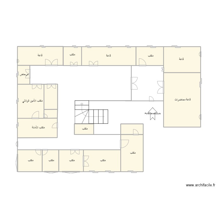 1er étage Annaba. Plan de 18 pièces et 38 m2