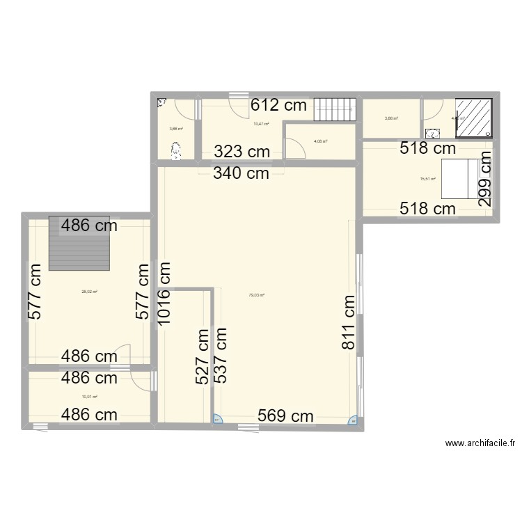 F4 etg. Plan de 9 pièces et 159 m2