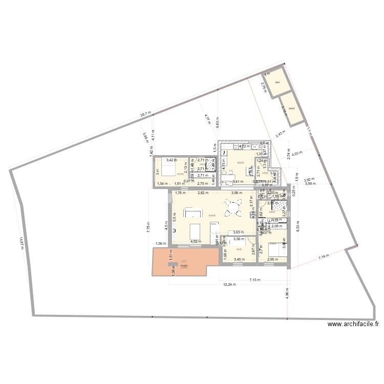 seb revision 4. Plan de 13 pièces et 140 m2