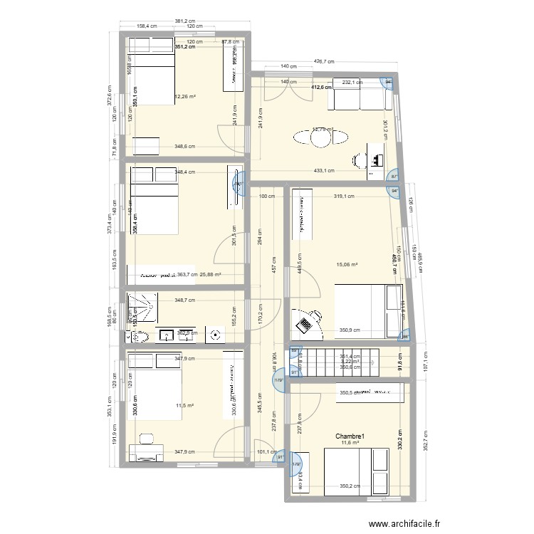 Maison mayotte. Plan de 7 pièces et 92 m2