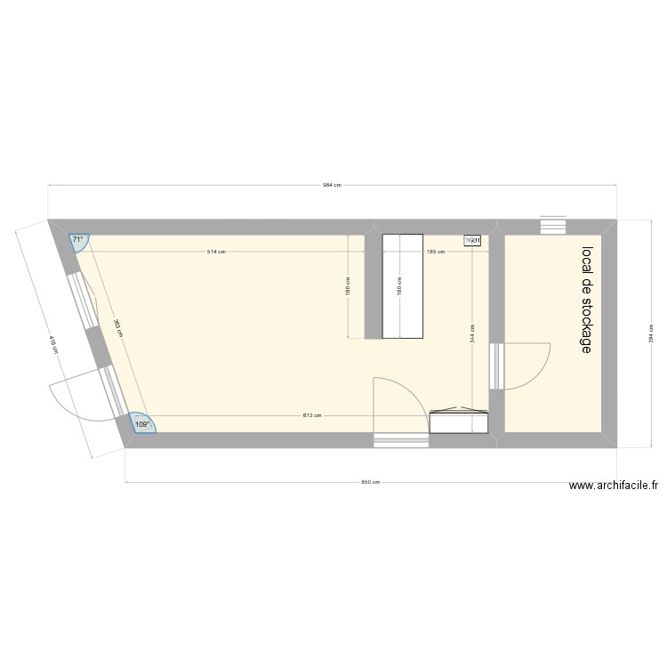 bureau magasin 2. Plan de 2 pièces et 28 m2