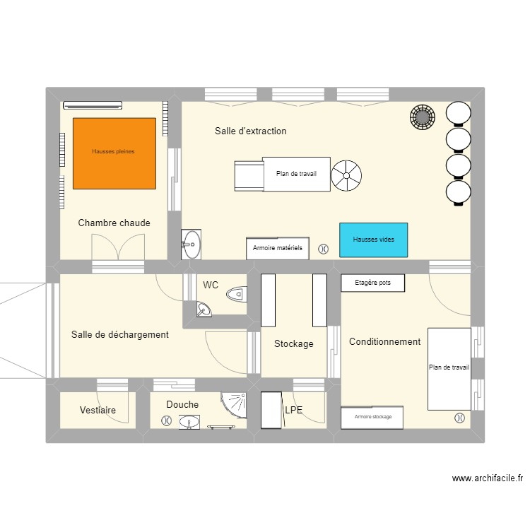 Miellerie 2.0. Plan de 9 pièces et 43 m2