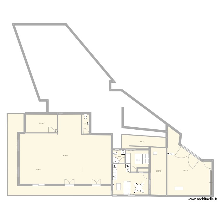 1 er etage version 4. Plan de 12 pièces et 238 m2