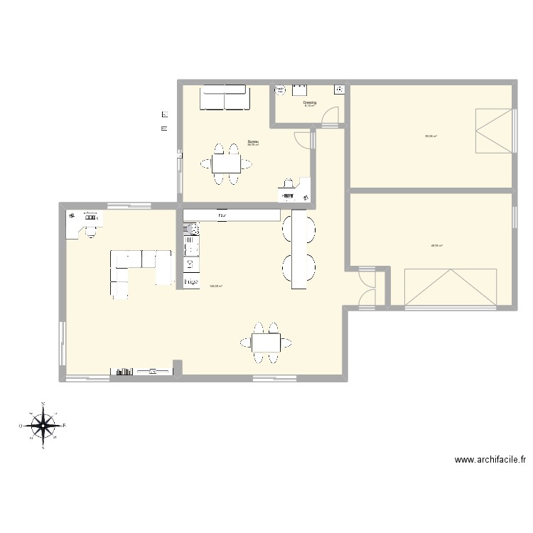 EEB. Plan de 5 pièces et 294 m2