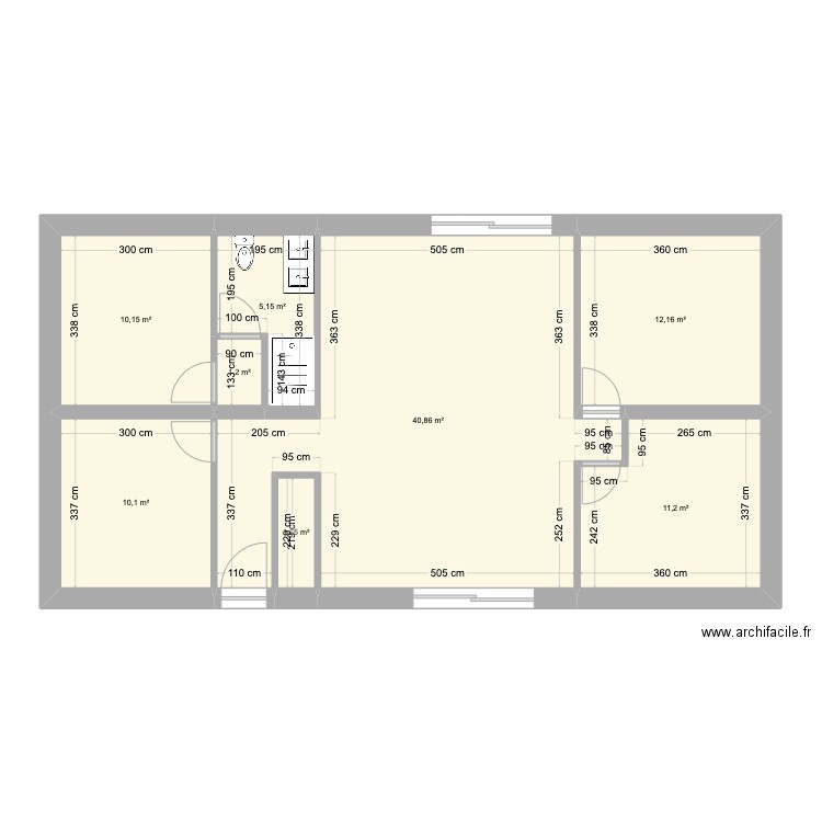 Maison V2. Plan de 8 pièces et 92 m2