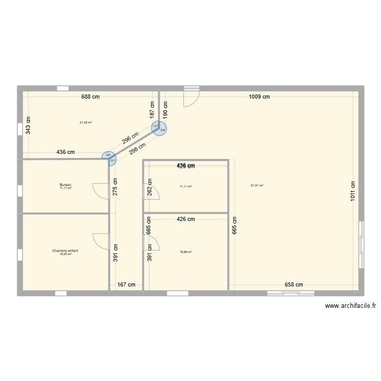 Maison. Plan de 6 pièces et 170 m2