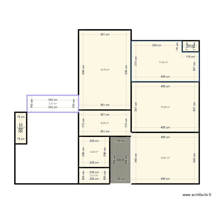 mai alg 24. Plan de 11 pièces et 84 m2