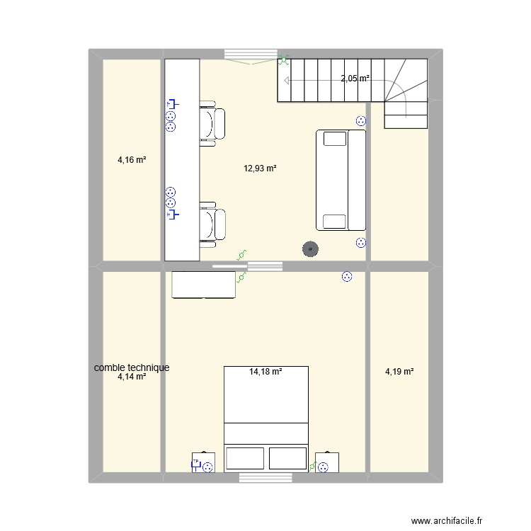 etage. Plan de 7 pièces et 45 m2