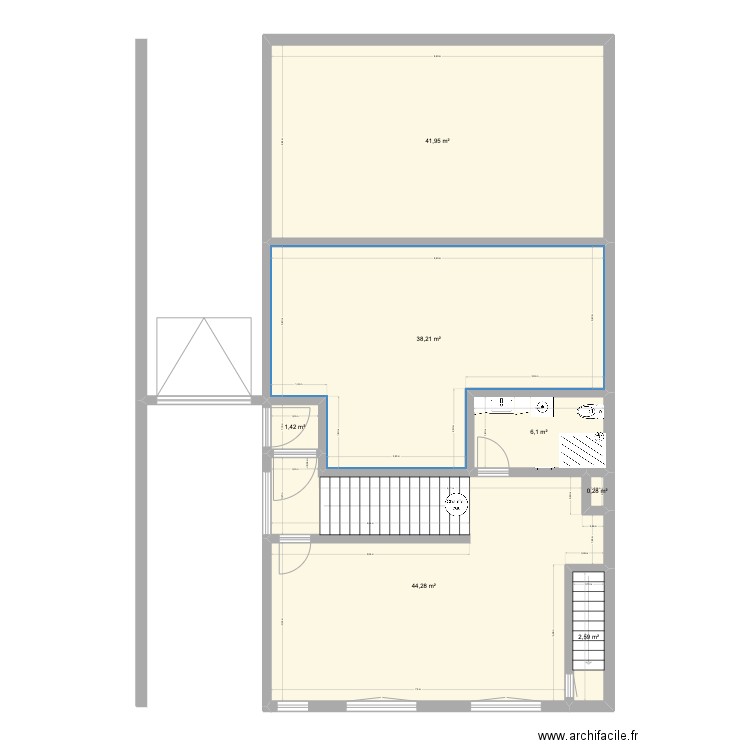 rdz. Plan de 7 pièces et 135 m2