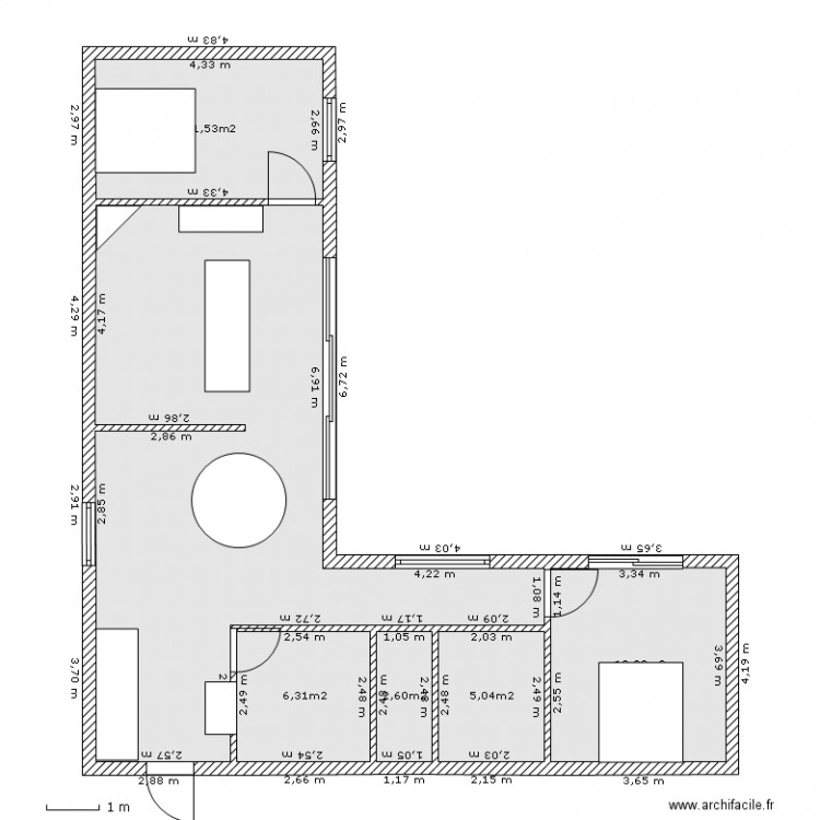 maison en L. Plan de 0 pièce et 0 m2