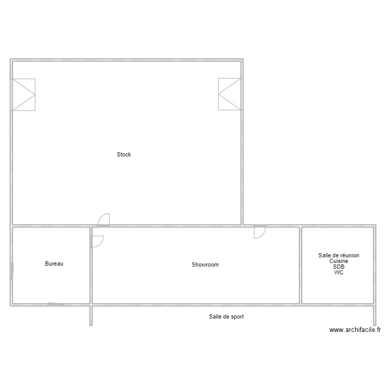 Toiture. Plan de 4 pièces et 505 m2