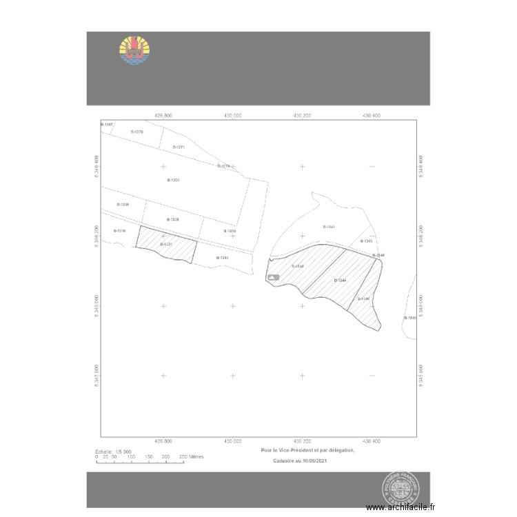 PLAN1. Plan de 15 pièces et 360 m2