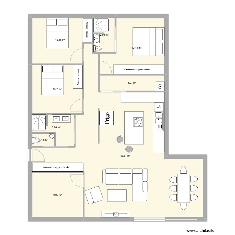 Maison. Plan de 9 pièces et 111 m2