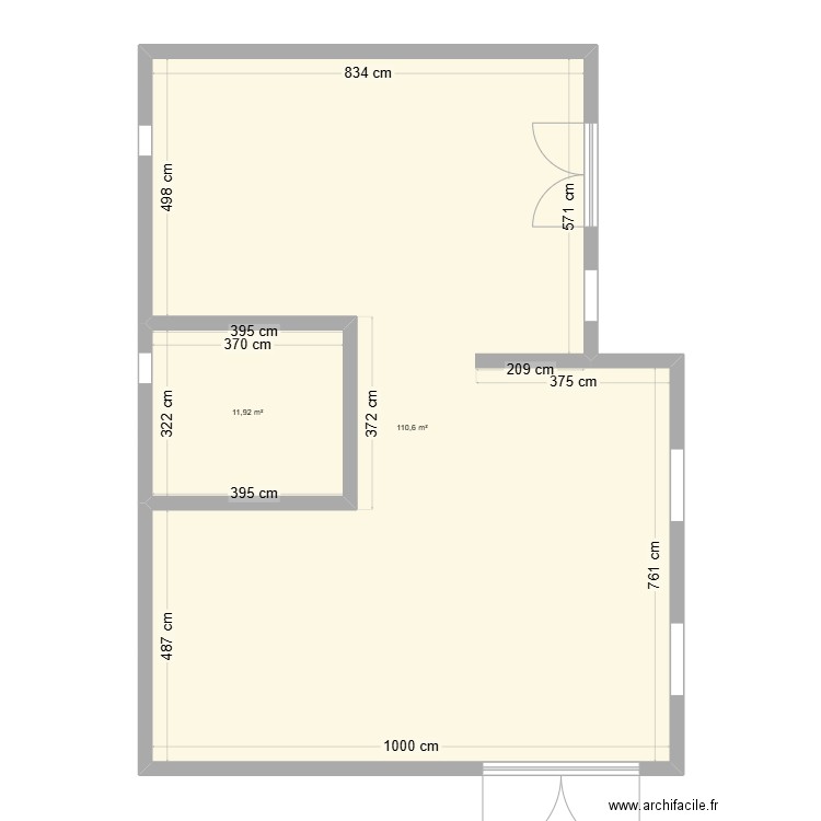 Maison. Plan de 2 pièces et 123 m2