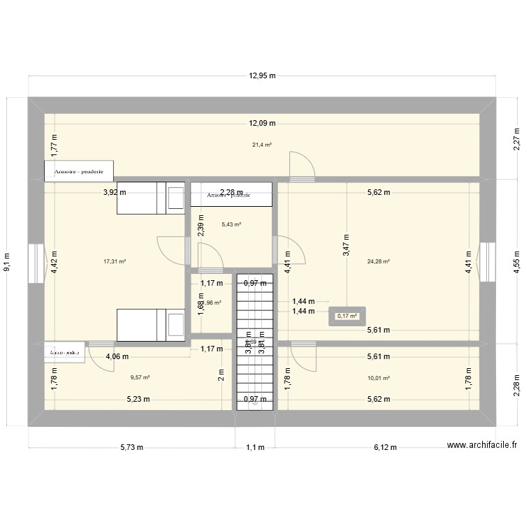 1 er étage villa. Plan de 9 pièces et 94 m2