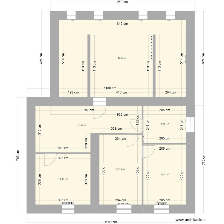 Maison étage. Plan de 6 pièces et 104 m2