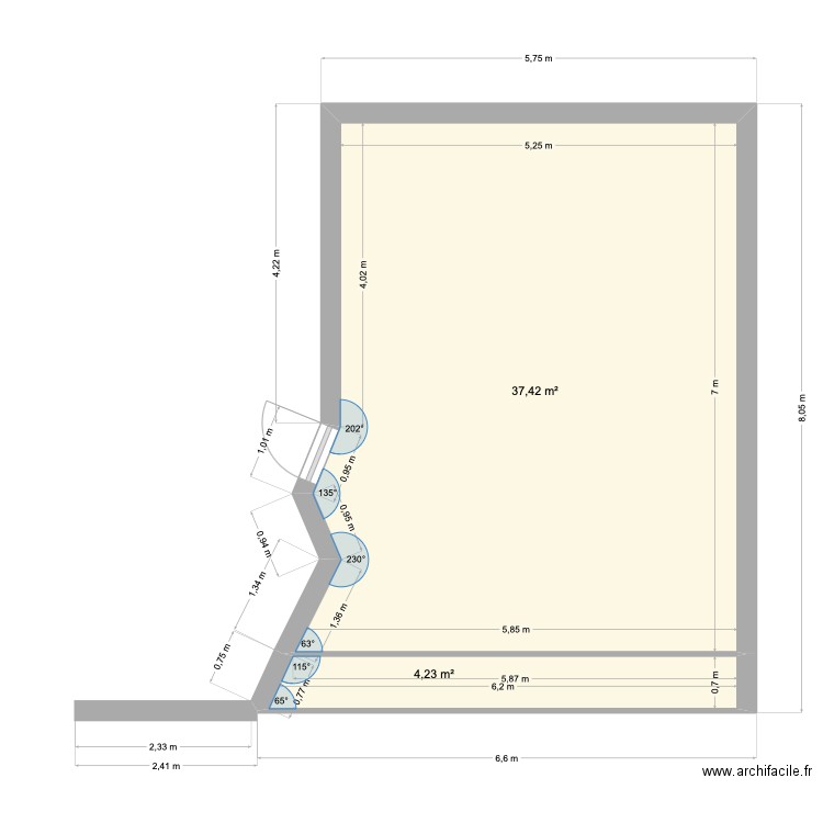 terrasse parking Labtech. Plan de 2 pièces et 42 m2