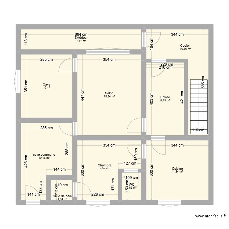 RDC à l'échelle. Plan de 10 pièces et 86 m2