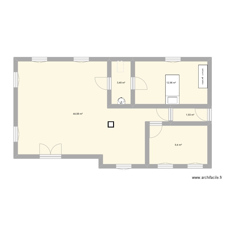 RDC. Plan de 5 pièces et 73 m2