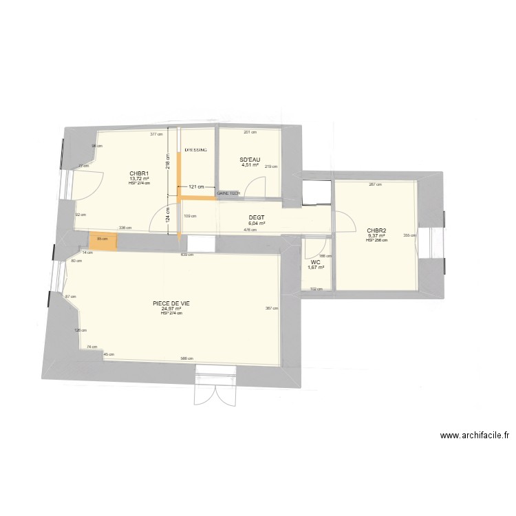 LA POSTE LGT 1er ETAGE-LAGNES-IMPLANTATIONS TECHNIQUES. Plan de 6 pièces et 60 m2