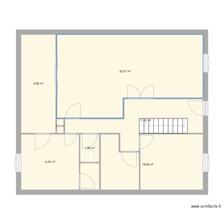 Maison Corent 1er etage. Plan de 7 pièces et 80 m2