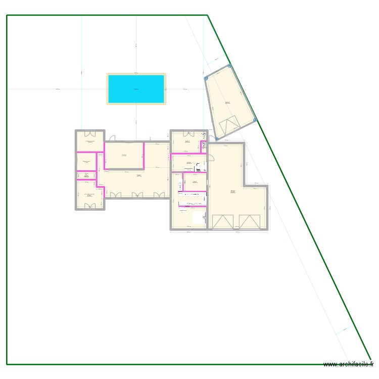 GASTES 5 M mineche. Plan de 13 pièces et 315 m2