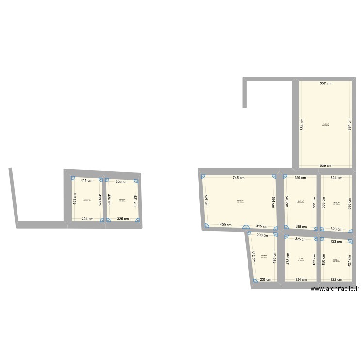 Cassagneau. Plan de 9 pièces et 194 m2