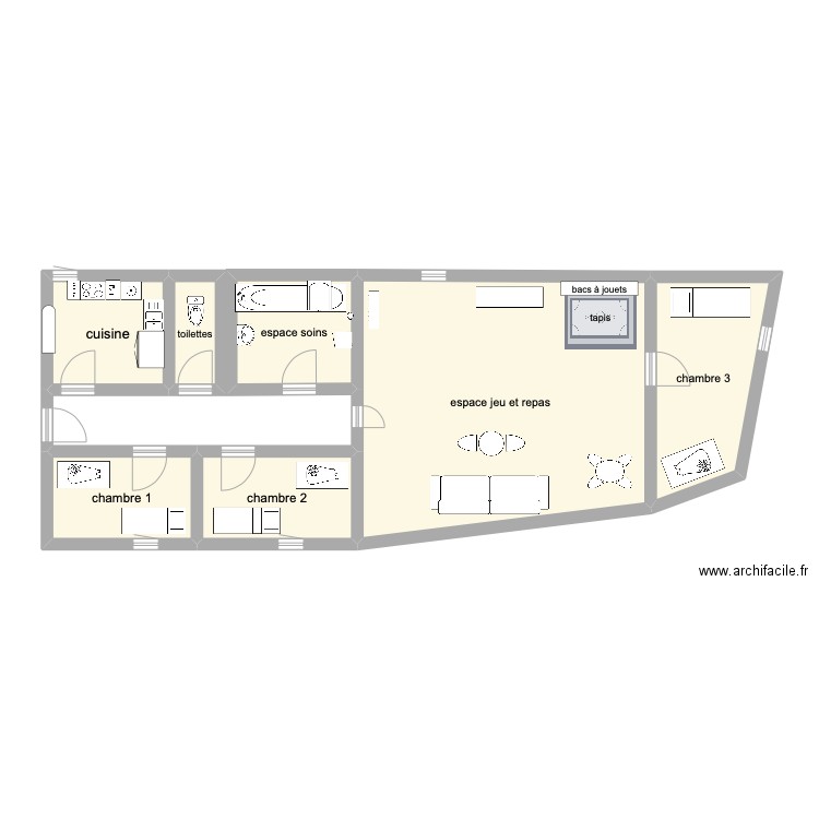 appartement. Plan de 7 pièces et 77 m2