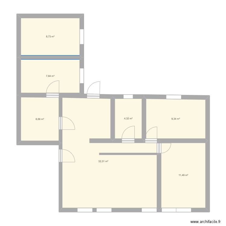 Maison. Plan de 7 pièces et 82 m2