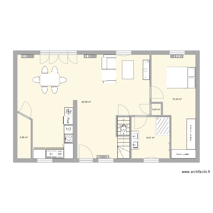 RDC. Plan de 6 pièces et 76 m2