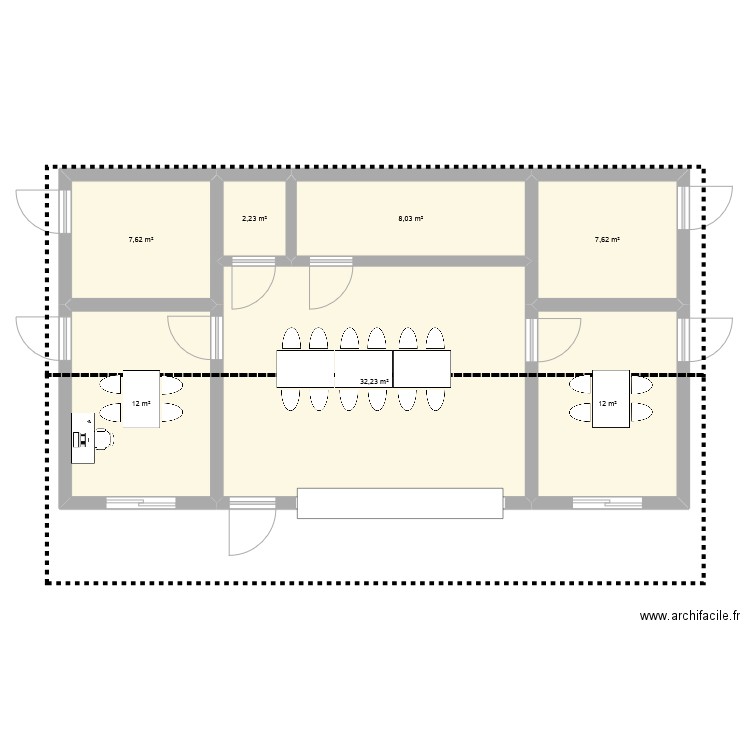 Boules. Plan de 7 pièces et 82 m2