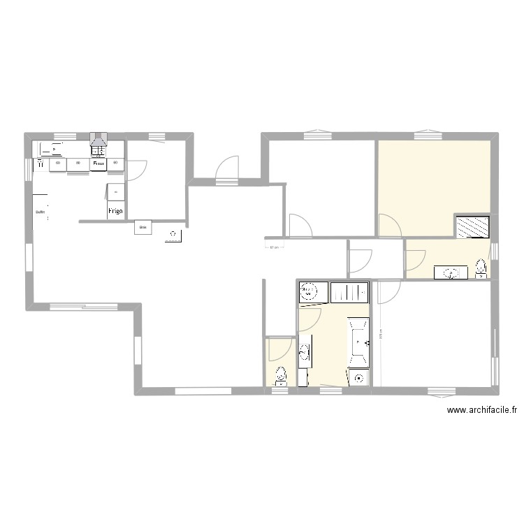 Maison. Plan de 5 pièces et 44 m2