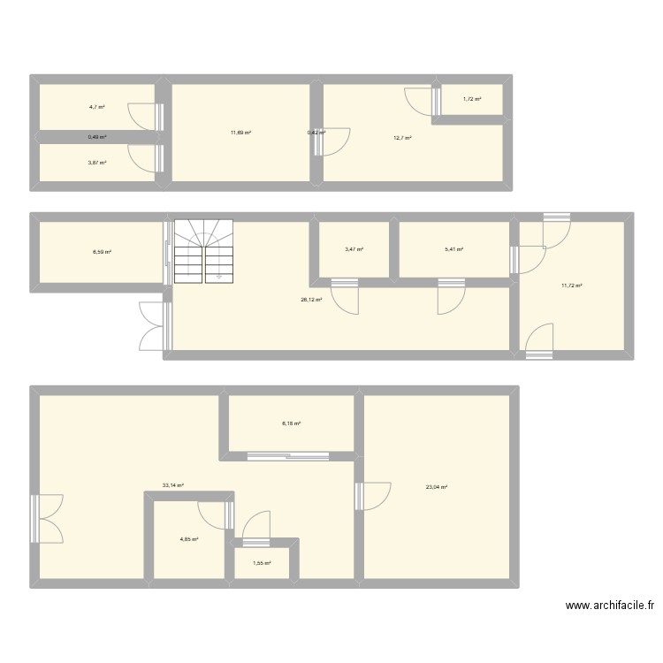 House. Plan de 17 pièces et 158 m2