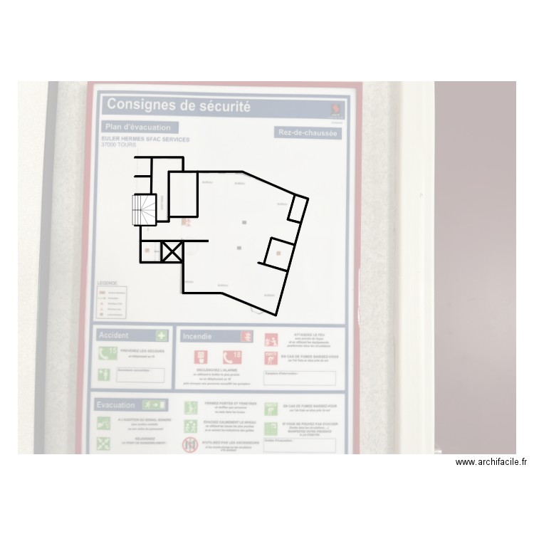 51669-croquis 3ème. Plan de 10 pièces et 51 m2