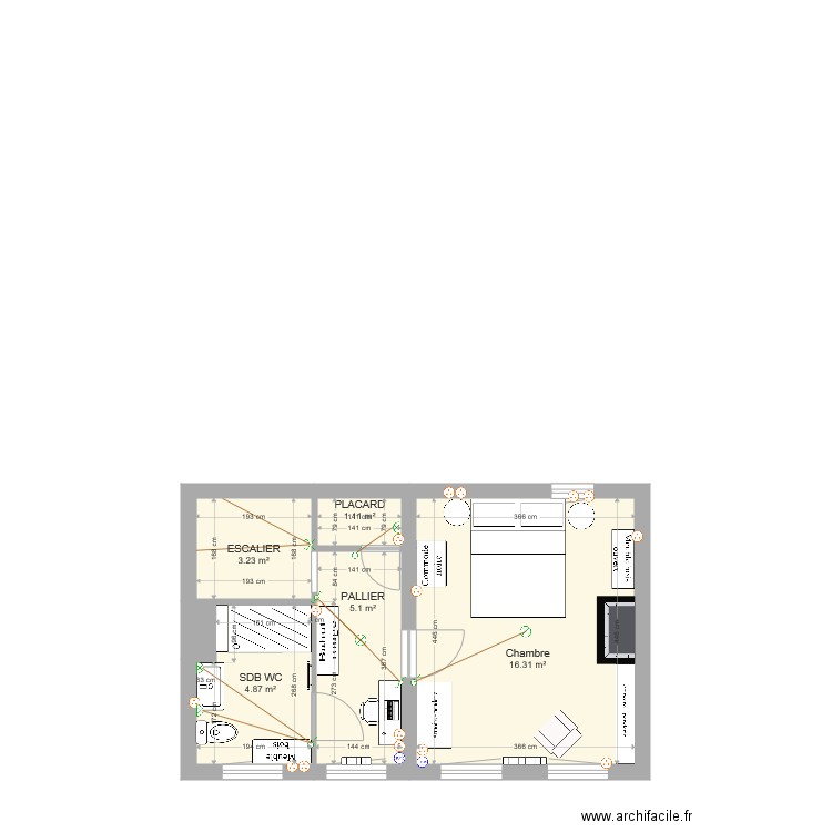 MAISON 1er ETAGE Eléctricité. Plan de 0 pièce et 0 m2