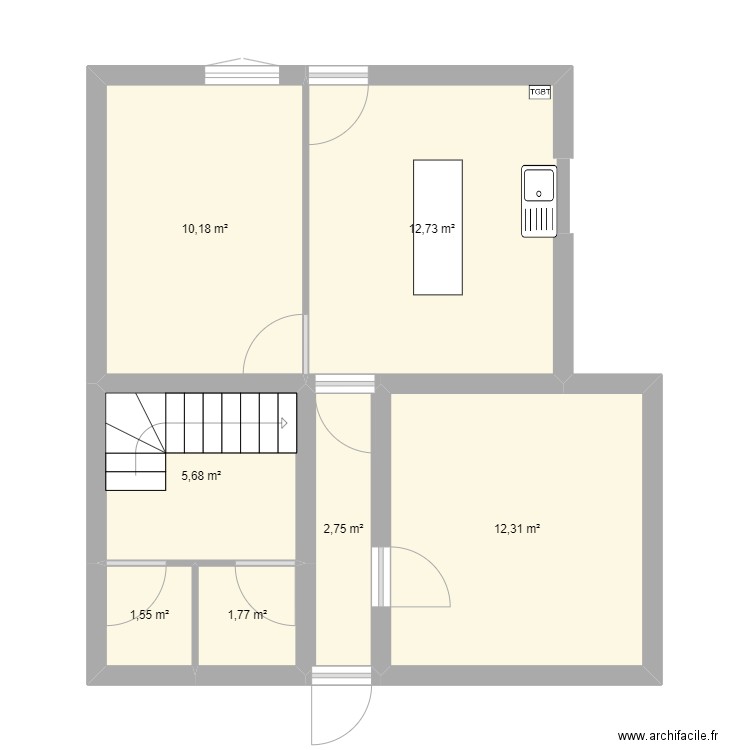 Maison doudou. Plan de 7 pièces et 47 m2