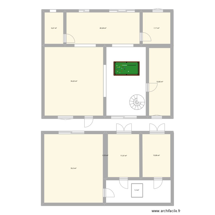 bas. Plan de 10 pièces et 141 m2