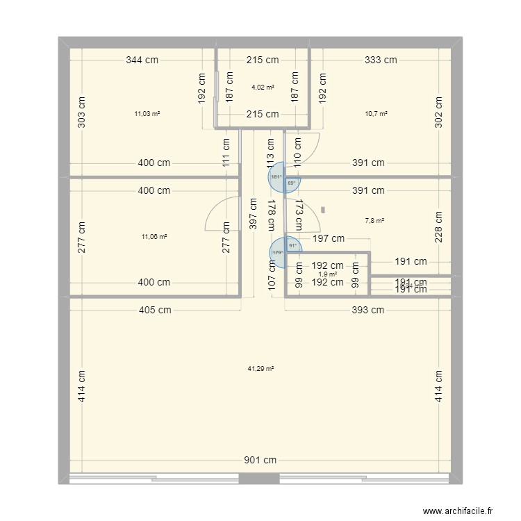 maison. Plan de 8 pièces et 89 m2