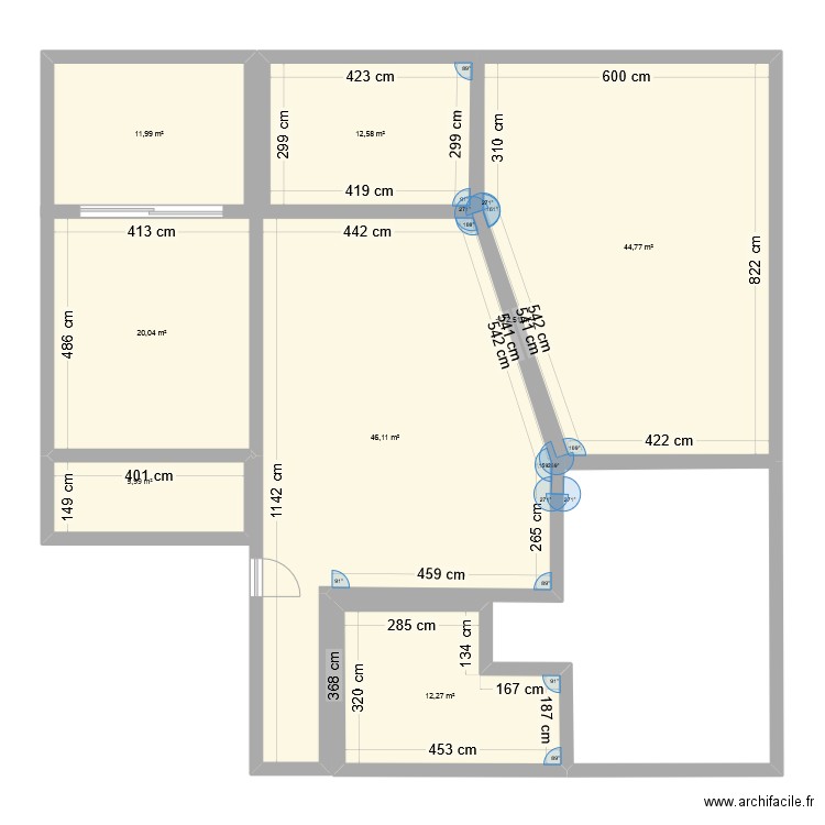 Esq. Plan de 8 pièces et 156 m2