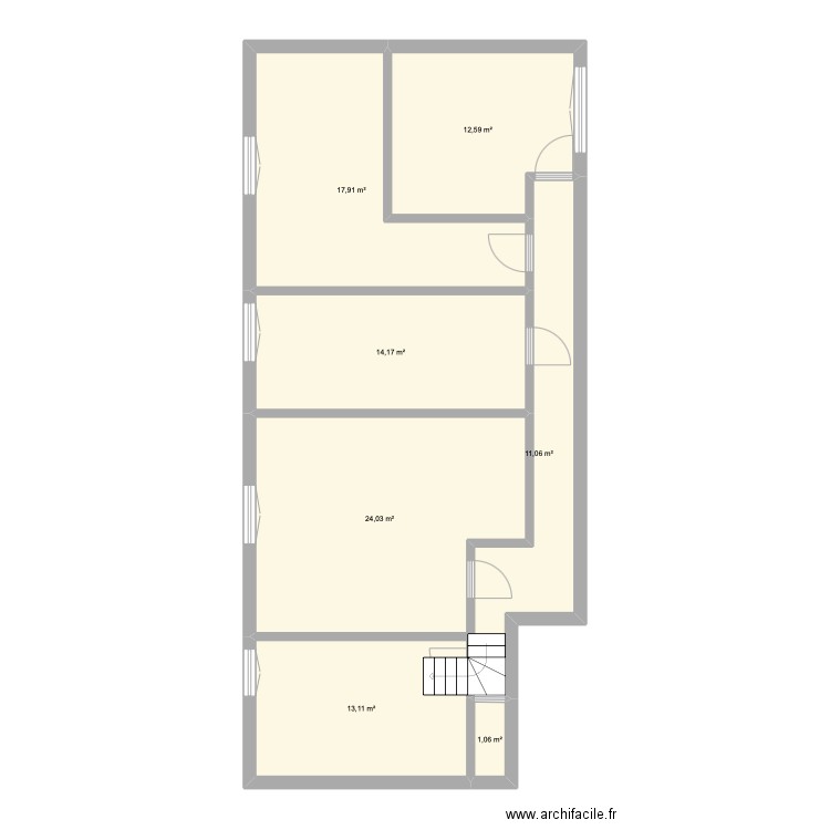 Haut atelier. Plan de 7 pièces et 94 m2