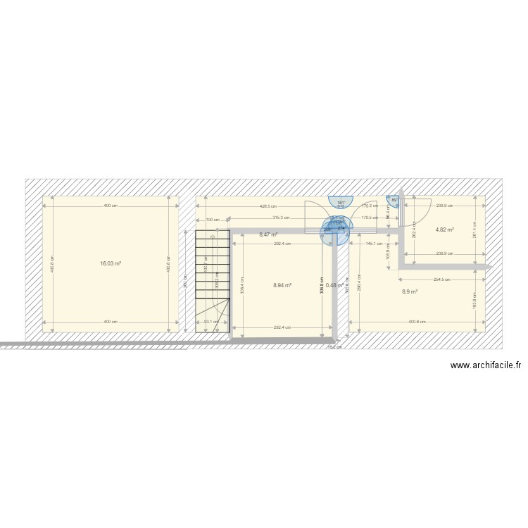 RDC. Plan de 6 pièces et 48 m2