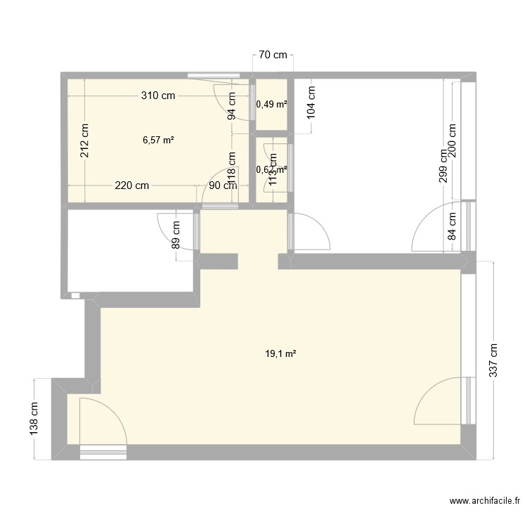 ESTARTIT. Plan de 4 pièces et 27 m2