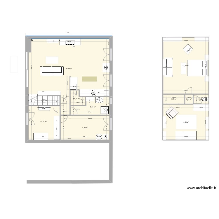 Maison en travaux. Plan de 11 pièces et 120 m2