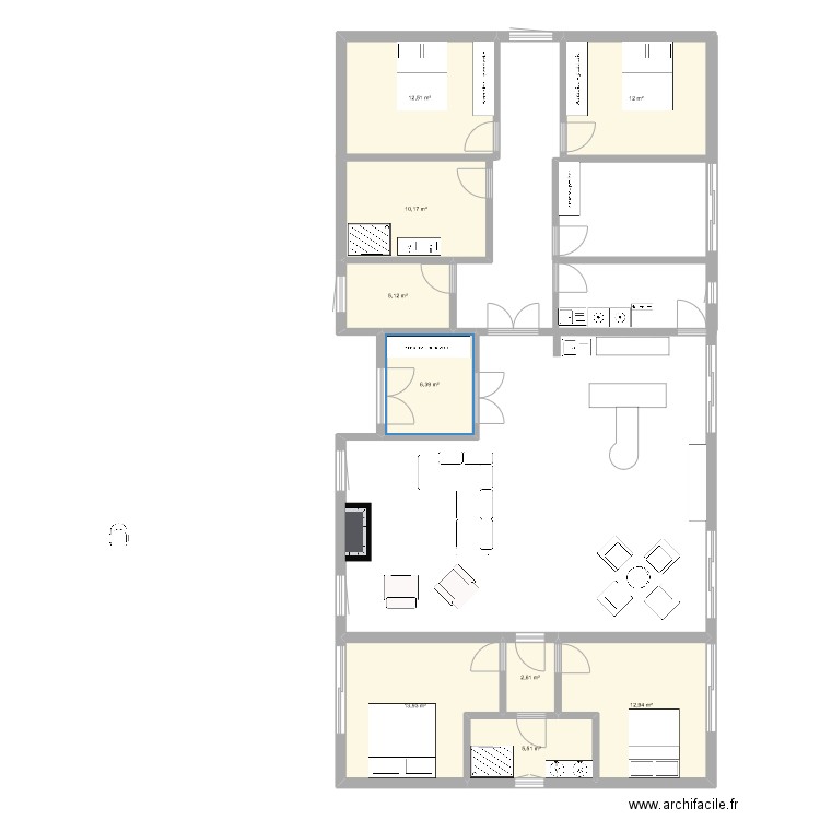 Version 1. Plan de 9 pièces et 81 m2