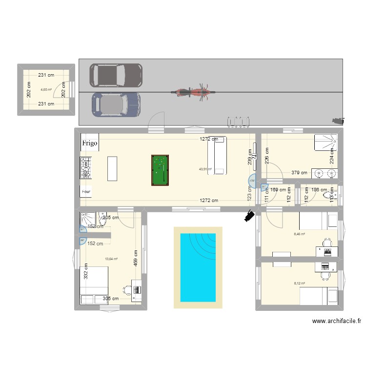 Maison. Plan de 5 pièces et 79 m2